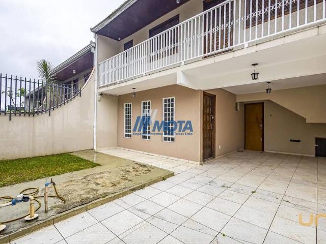 Sobrado na Adolfo Matoso dos Santos Boa Vista Curitiba PR, aluguel por R$ 3.490