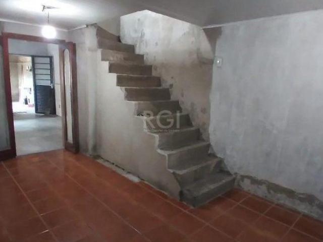 SOBRADO NA HIPICA 4 DORMITÓRIOS