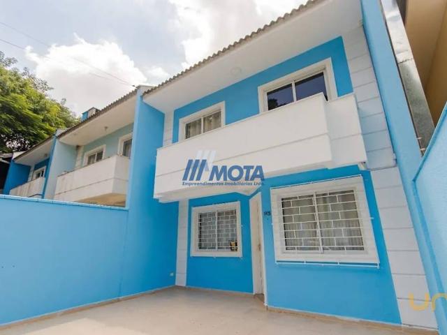Sobrado na Trofi André Aquim Uberaba Curitiba PR, aluguel por R$ 3.100