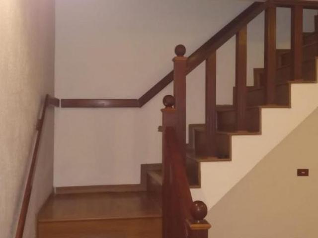 Sobrado na Vila Ema com 4 dorm sendo 1 suíte com hidro e sacada banheiros sala lavabo cozinha lavan