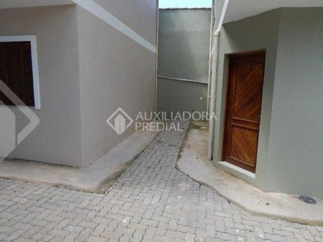 Sobrado no Bairro Jardim Viamar com 2 dormitorios