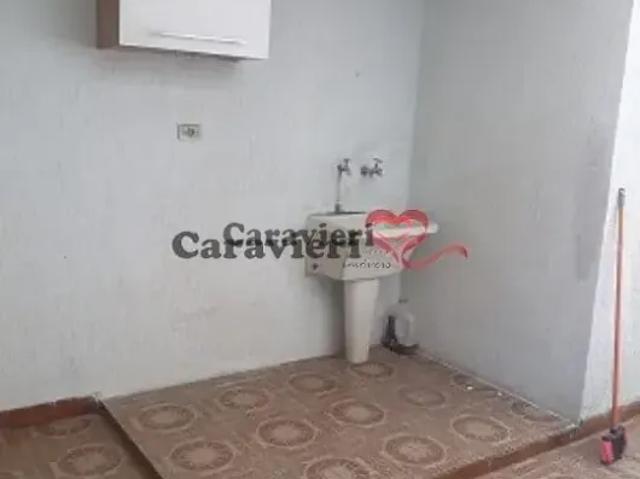 Sobrado no bairro Penha de França, 3 dorms, sala, cozinha, edícula, quintal, sacada, sem vaga