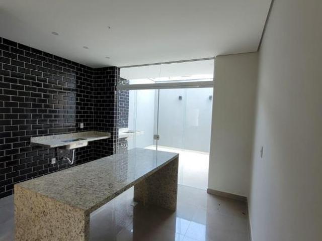 SOBRADO NO CARRÃO 135 M² 3 DORMITORIOS 3 SUITES, SALA COZINHA, BANHEIROS, LAVANDERIA, QUINTAL, ESPAÇ