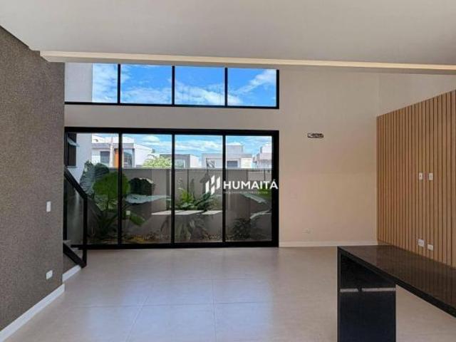Sobrado no Condomínio Araçari com 3 dormitórios à venda, 242 m² por R$ 1.950.000