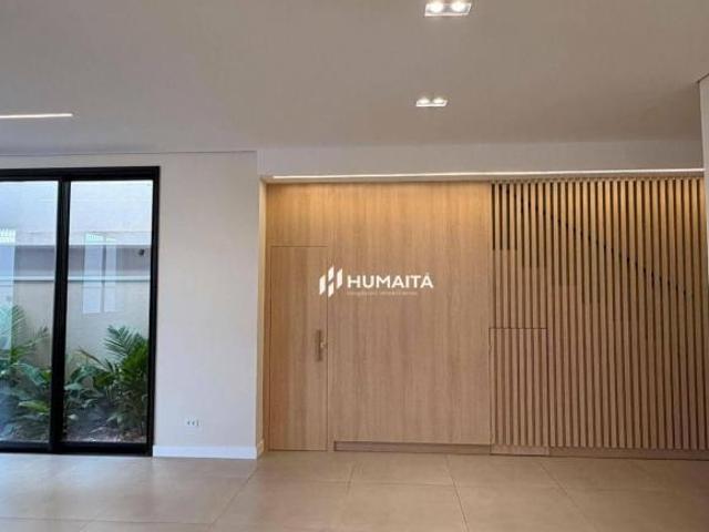 Sobrado no Condomínio Aranguá com 4 dormitórios à venda, 250 m² por R$ 1.980.000