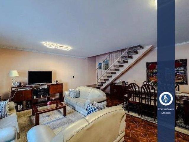 Sobrado no Jd. Anália Franco, 235m², 3 Dormitórios