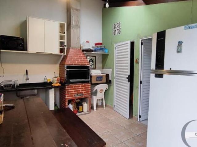 CASA NO PEREQUE AÇÚ EM UBATUBA