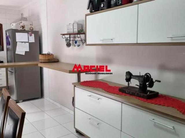 SOBRADO NO RESIDENCIAL ANA MARIA