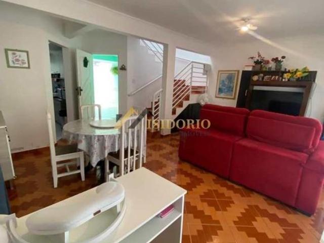 SOBRADO NO ROÇA GRANDE! 03 QUARTOS, SUÍTE, 03 VAGAS DE GARAGEM!