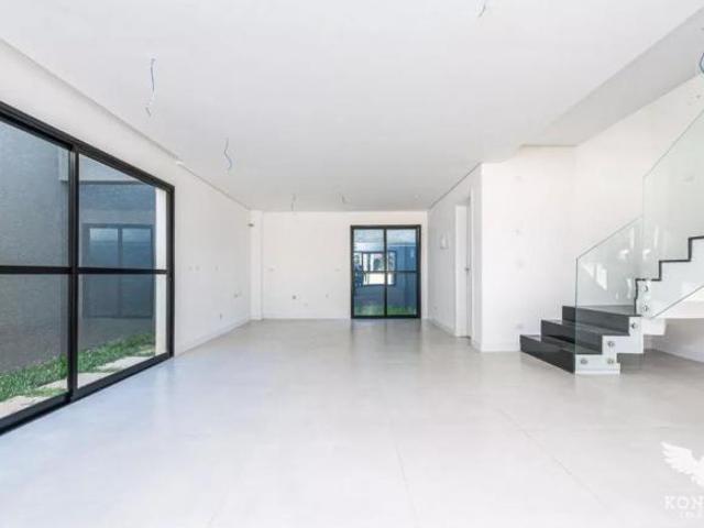 Sobrado no Santa Cândida de 130,00 m² com 3 quartos 94702.001 KD