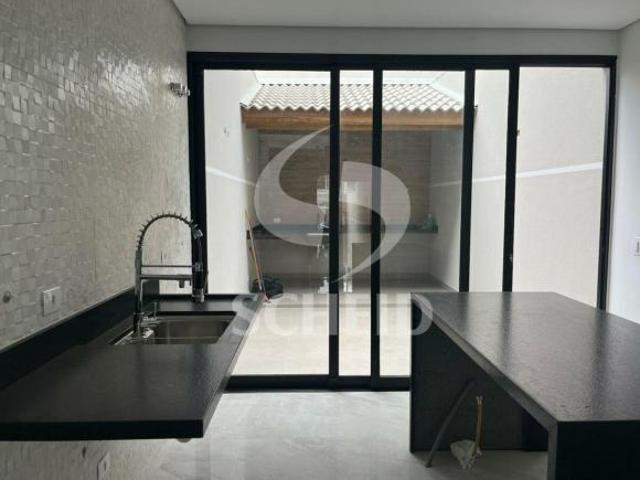 Sobrado Novo com 3 Suítes ? 2 vagas no Jd. Sabará