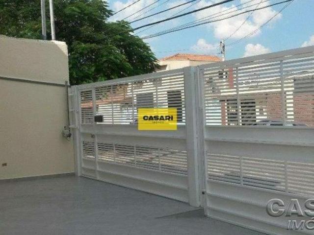 Sobrado Novo com 3 Suítes, 3 Vagas e Acabamento em Porcelanato em São Bernardo do Campo