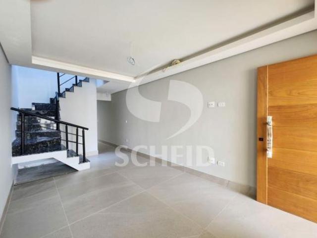 Sobrado novo à venda 110m², com 3 suites, no Campo Grande