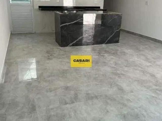 Sobrado Novo à Venda na Vila Vitória em Santo André com 3 Dormitórios e 2 Vagas