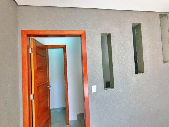 Sobrado novo à venda no Bairro da Vila Catupia na Rua Tapendi 186