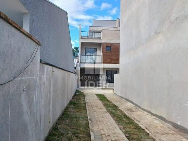 Sobrado novo em condomínio – alto padrão e localiz