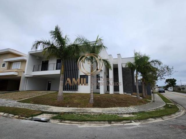 Sobrado novo no Condomínio Monte Carlo/4 suites mais escritório/AC 400m2/600m2 de terreno/São José d