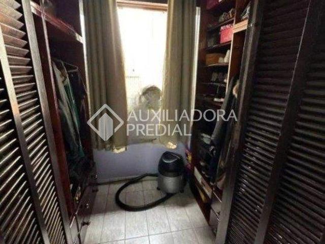 Sobrado à Venda 3 quartos sendo 2 suites no Bairro Terra Nova II SBC