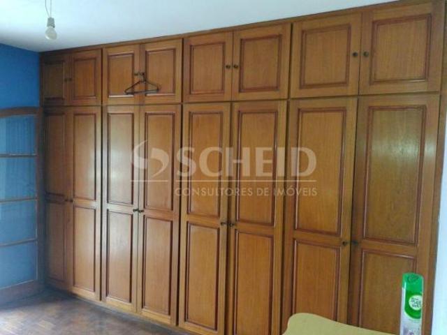 SOBRADO A VENDA 3 QUARTOS 1 SUÍTE 2 VAGAS 150 M² ÚTIL 137 M² DE TERRENO EM INTERLAGOS
