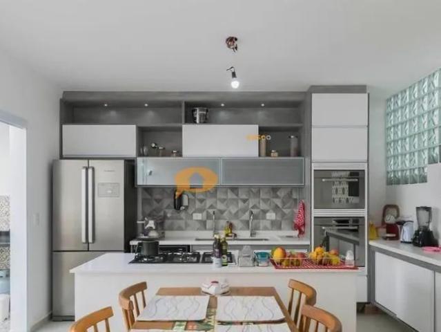 SOBRADO à venda, 3 quartos, 1 suíte, 2 vagas, Vila Firmiano Pinto São Paulo/SP