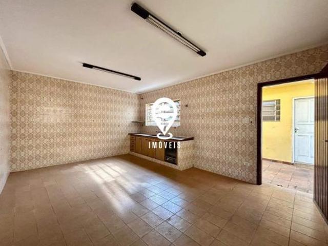 Sobrado à venda, 3 quartos, 1 suíte, 2 vagas, Vila Santo Estéfano São Paulo/SP