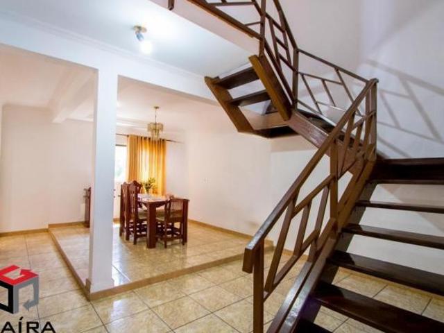 Sobrado à venda 3 quartos 1 suíte 8 vagas Guaraciaba Santo André SP