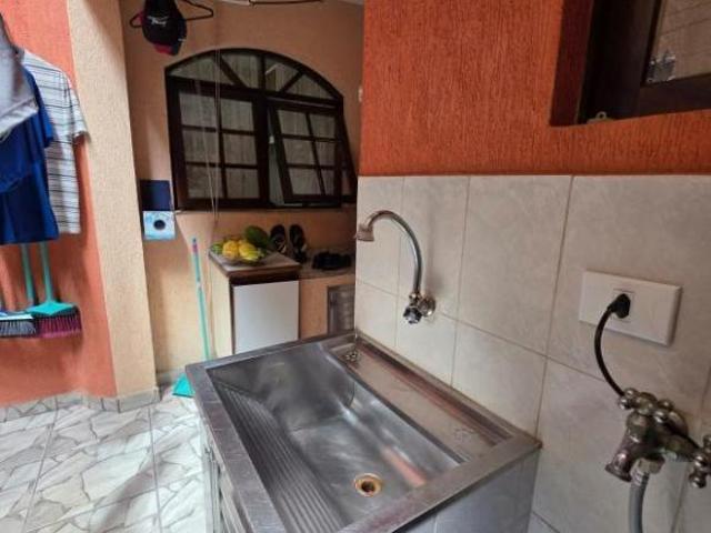 Sobrado à venda 3 quartos 2 suítes 1 vaga Botujuru São Bernardo do Campo SP