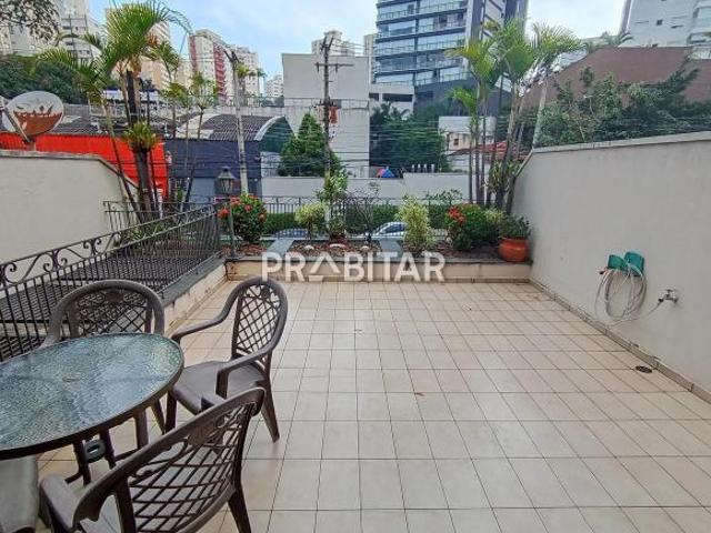 Casa / Sobrado à venda 3 quartos suítes 274 m² na Vila Ipojuca São Paulo SP
