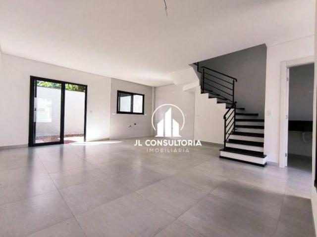 Sobrado à venda, 104 m² por R$ 600.000,00 Uberaba Curitiba/PR