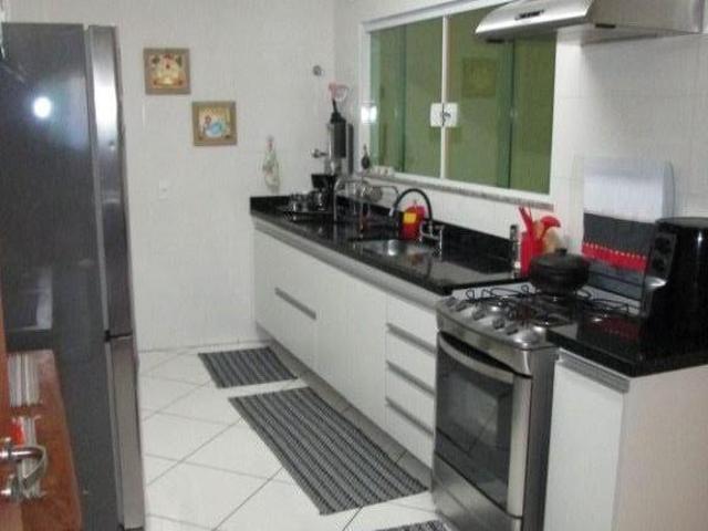 Sobrado a venda | 101m² | 3 dormitórios | 3 vagas | Vila Rosa São Paulo/SP