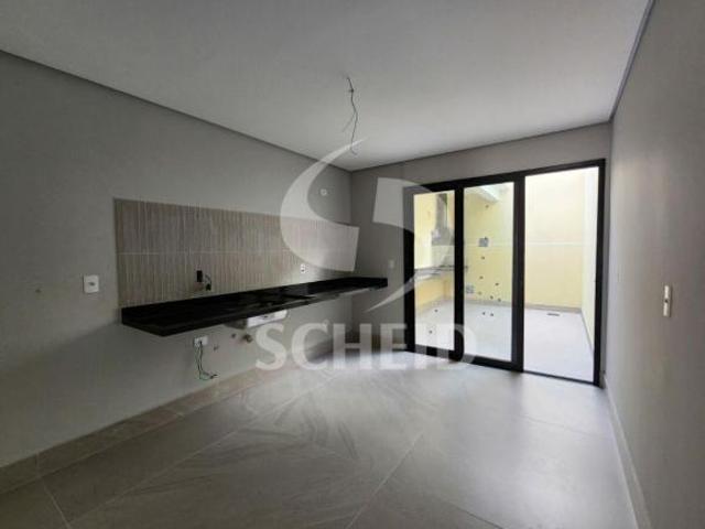 Sobrado a venda 110m² com 3 suítes, no Campo Grande