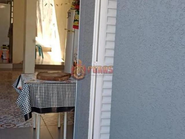 Sobrado à Venda 176m² com 3 Dormitórios na Zona Oeste de Sorocaba/SP