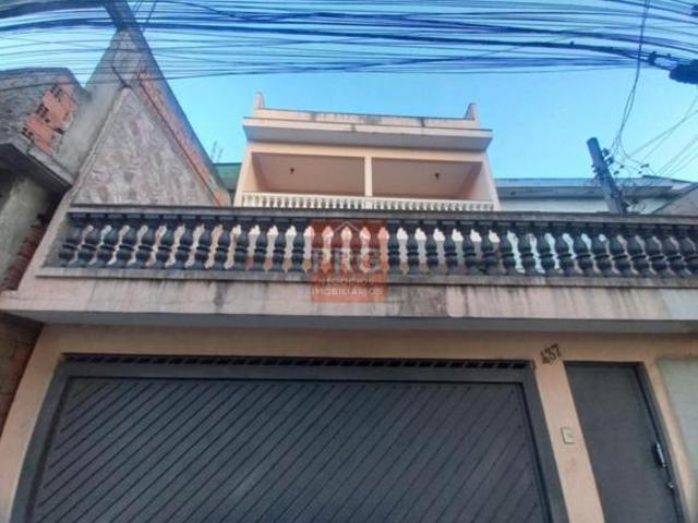 SOBRADO À VENDA ? 208m² 2 SUÍTES VISTA PANORÂMICA!Residência com 2 quartos, 2 salas e 2 vagas na c