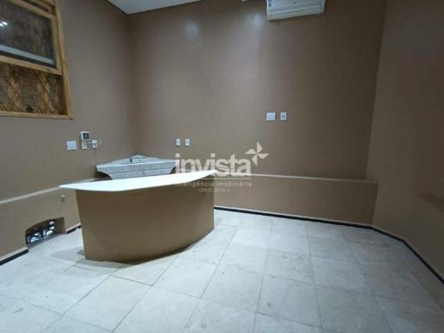 Sobrado à venda, 234 m², uma quadra da praia, Pompéia Santos