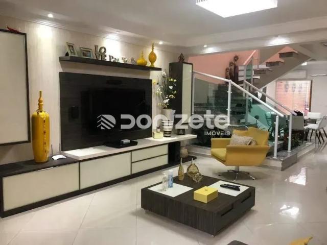 Sobrado à venda, 298 m² por R$ 1.779.000,00 Vila Assunção Santo André/SP