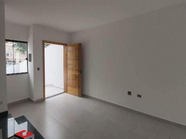 Sobrado à venda 2 quartos 2 suítes 2 vagas Pires Santo André SP