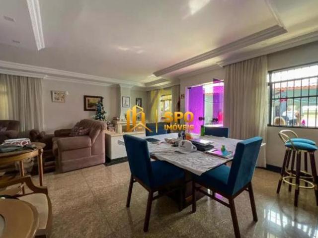 Sobrado à venda, 4 quartos, 3 suítes, 4 vagas, Jardim Campo Grande