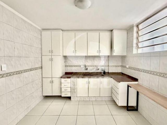 Sobrado A Venda Com Renda 170,00m² útil, com 3 quartos e 2 vagas no Jardim Prudência