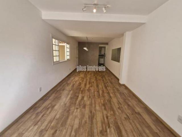 Sobrado á venda com 182m², 3 suítes, 4 vagas Paraíso do Morumbi