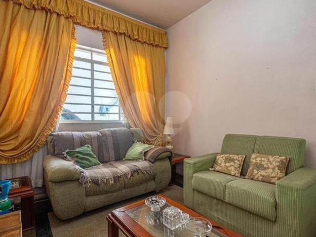 Sobrado à venda com 265 m² 3 quartos 3 banheiros 5 vagas na Vila Madalena