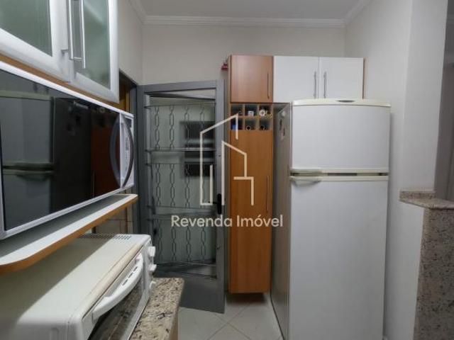 Sobrado à venda com 200m² 3 dormitórios 2 banheiros 2 vagas
