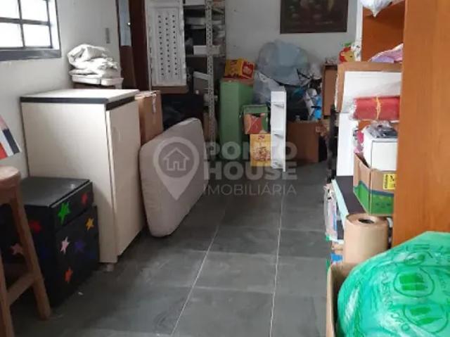 Sobrado à venda com 230m², 04 dormitórios, 01 suíte, edícula e 02 vagas