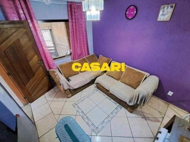 Sobrado à venda com 2 dormitórios e 2 vagas em garagem coberta – 173m²