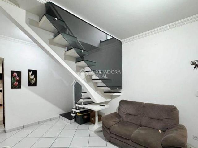 Sobrado à venda com 350m², 4 dormitórios, 1 suíte, 2 vagas Batistini São Bernardo do Campo/SP