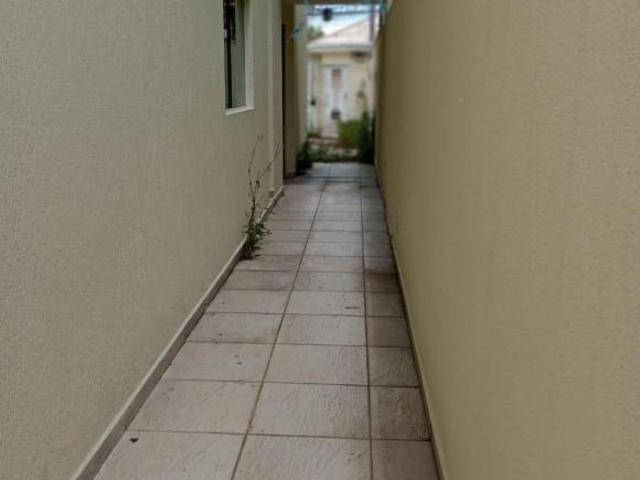 Sobrado a Venda com 3 Dormitórios, 1 Suíte, Churrasqueira e 3 Vagas, na Vila Galvão