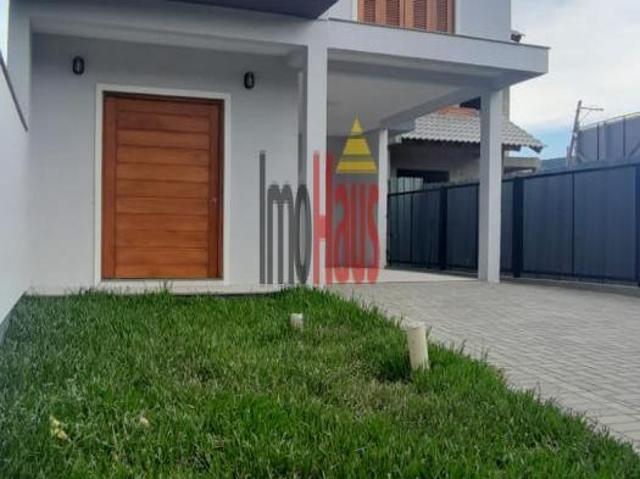Sobrado a venda com 3 dormitórios no Bairro Bom Pastor em Igrejinha