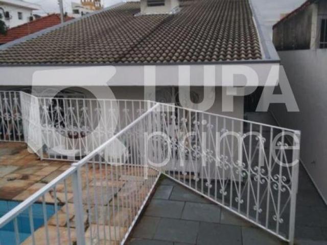 Sobrado á venda com 3 dormitórios no Imirim!