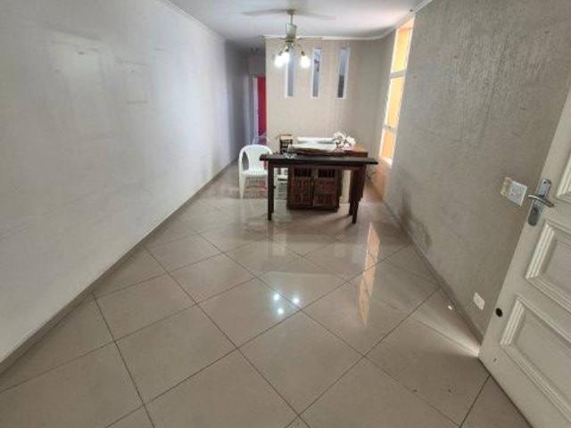 Sobrado à venda com 3 quartos e 160 m² por R$ 1.349.000