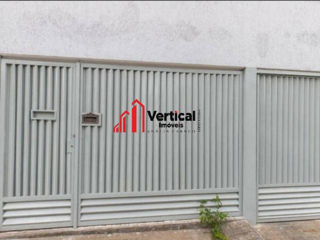 Sobrado à venda com 3 quartos e 300 m² por R$ 1.500.000
