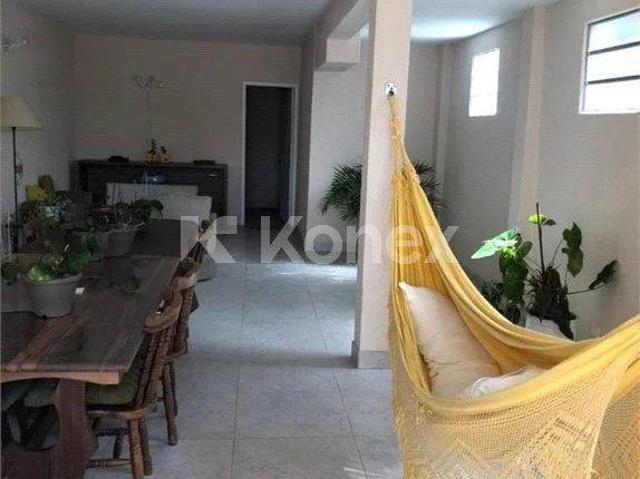 Sobrado à venda com 3 quartos em Parque Maria Domitila, São Paulo